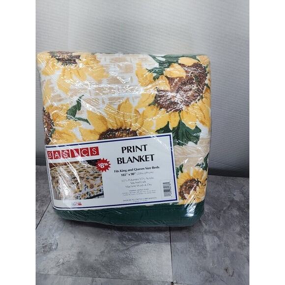 Vintage Basics Floral Print Blanket King / Queen Size Owen Basics 102" X 90" NEW - Picture 3 of 11